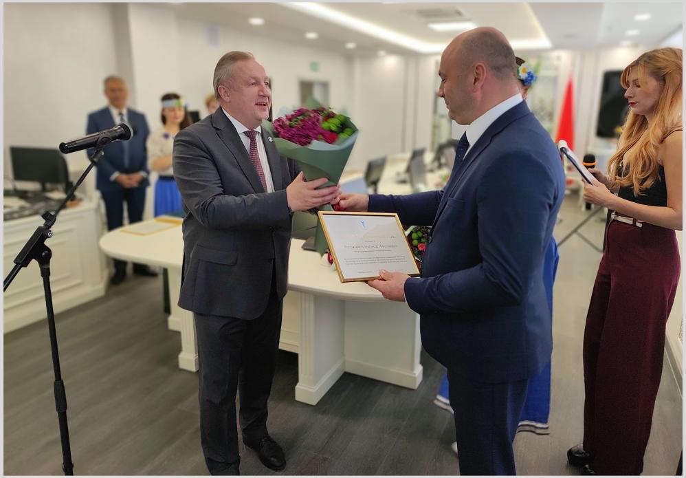 Chairman Mikhael Miatlikov takes part in a solemn event dedicated to the Machine Builders Day