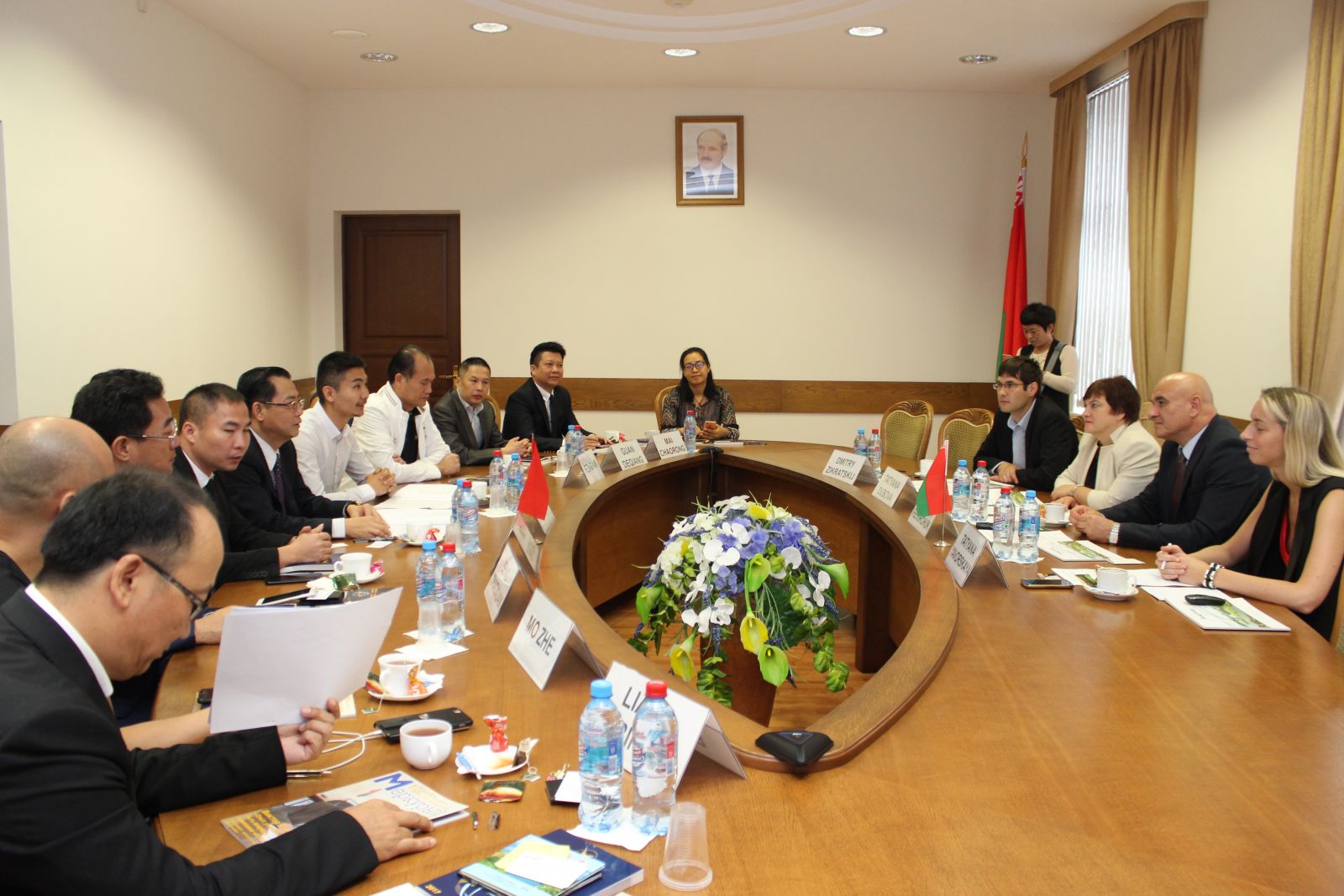 Бизнес-встречи с делегациями деловых кругов провинции Гуандун