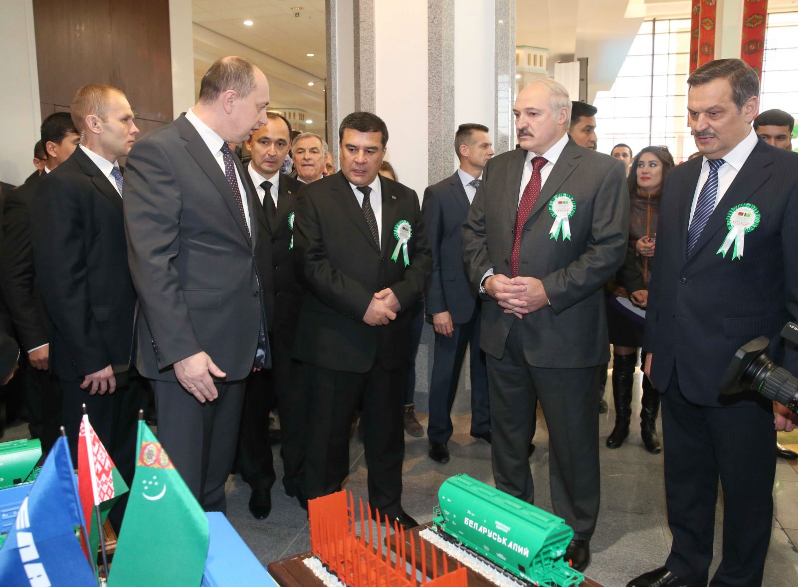 Президент Республики Беларусь А.Г.Лукашенко посетил белорусско-туркменскую выставку-ярмарку в Ашхабаде