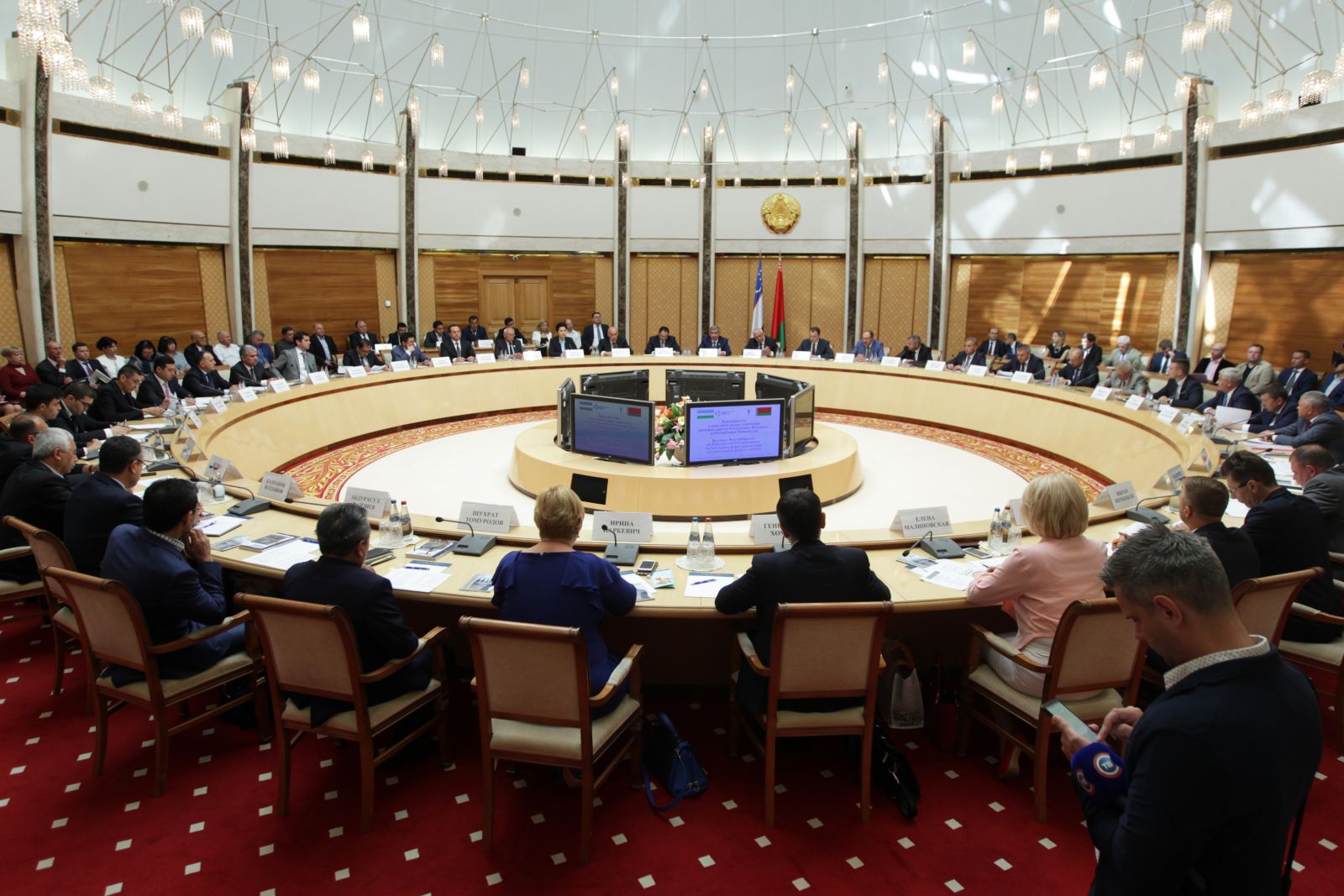 Круглый стол с участием представителей деловых кругов Республики Беларусь и Республики Узбекистан