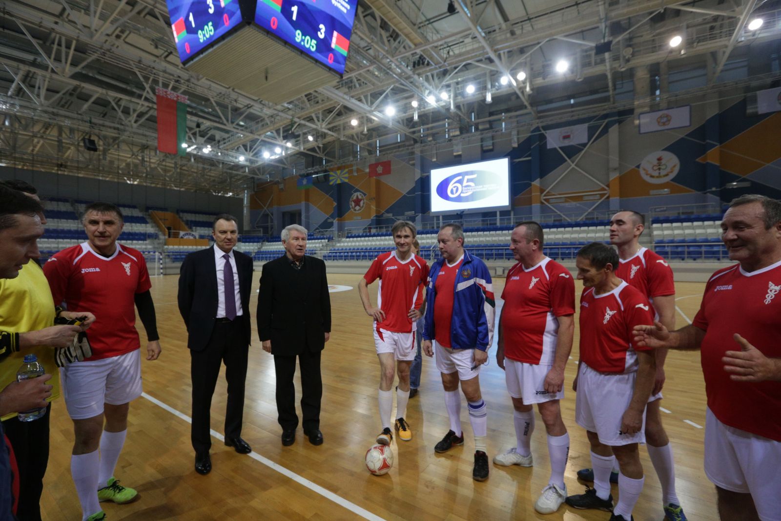 Товарищеский матч между командами БелТПП и ветеранов белорусского футбола