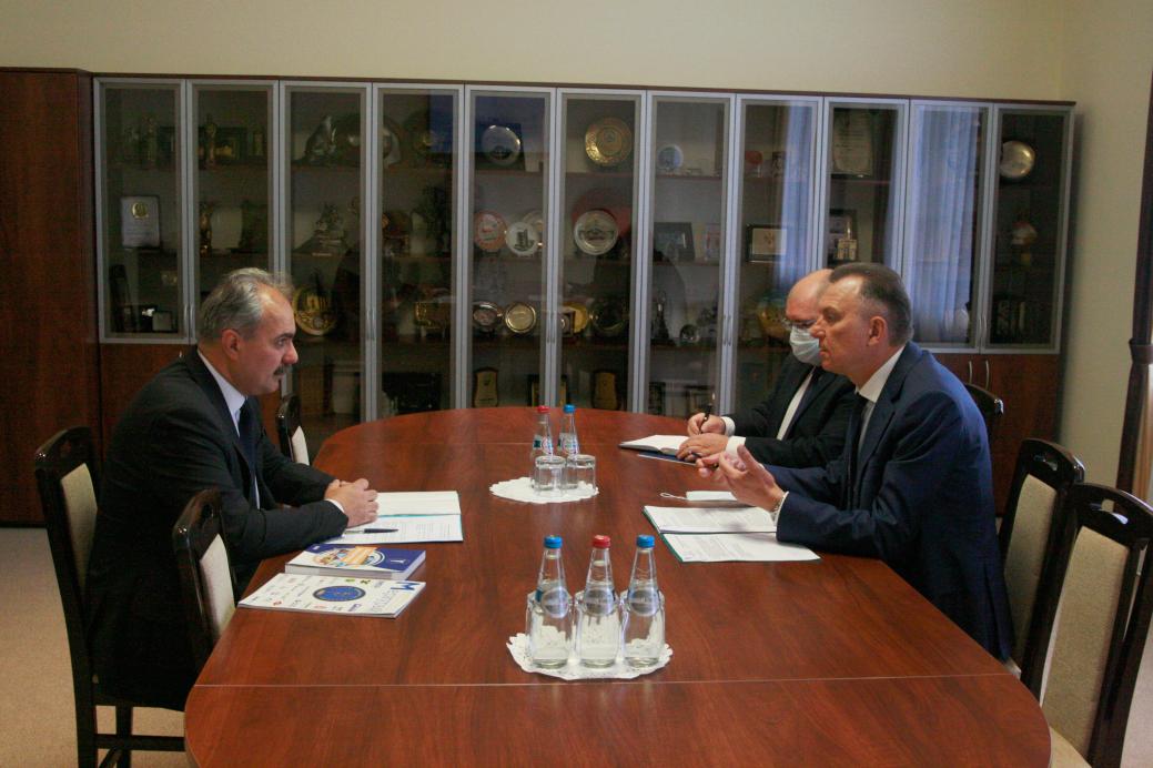 BelCCI Chairman Vladimir Ulakhovich meets Director of the Economic Cooperation Department of the CIS Executive Committee Mikhail Myskin BelCCI Chairman Vladimir Ulakhovich meets Director of the Economic Cooperation Department of the CIS Executive Committee Mikhail Myskin