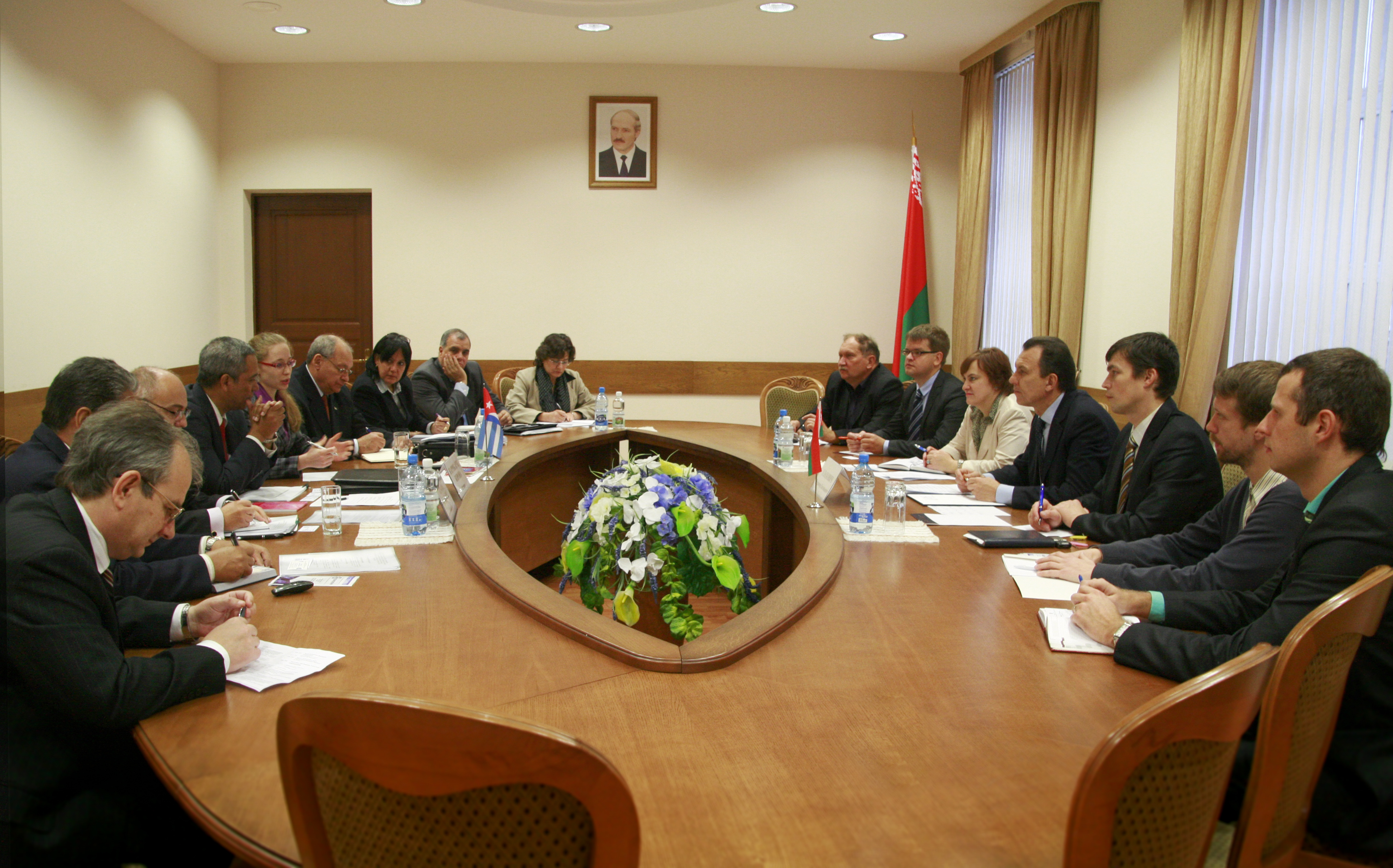 Встреча с делегацией деловых кругов Кубы