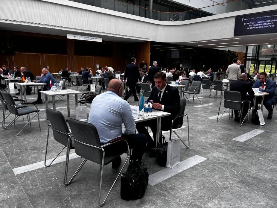 Heads of Belarusian diplomatic missions held consultations for businesses on issues of working in foreign markets