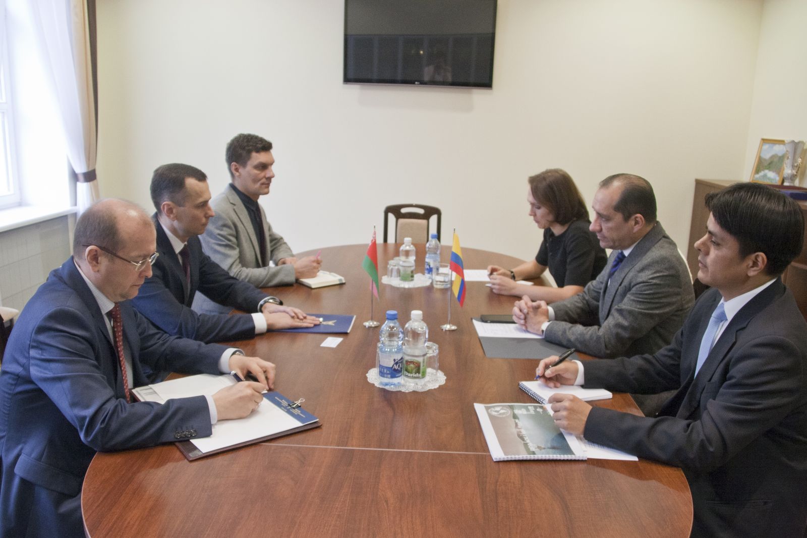 Встреча с Чрезвычайным и Полномочным Послом Эквадора в Беларуси К.Ларреа Давила