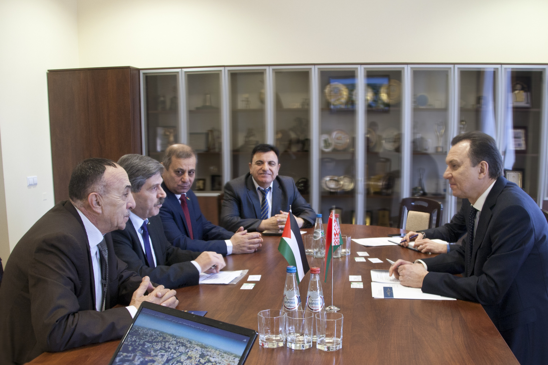 Встреча председателя БелТПП В.Улаховича с Чрезвычайным и Полномочным Послом Палестины Х.Арикатом