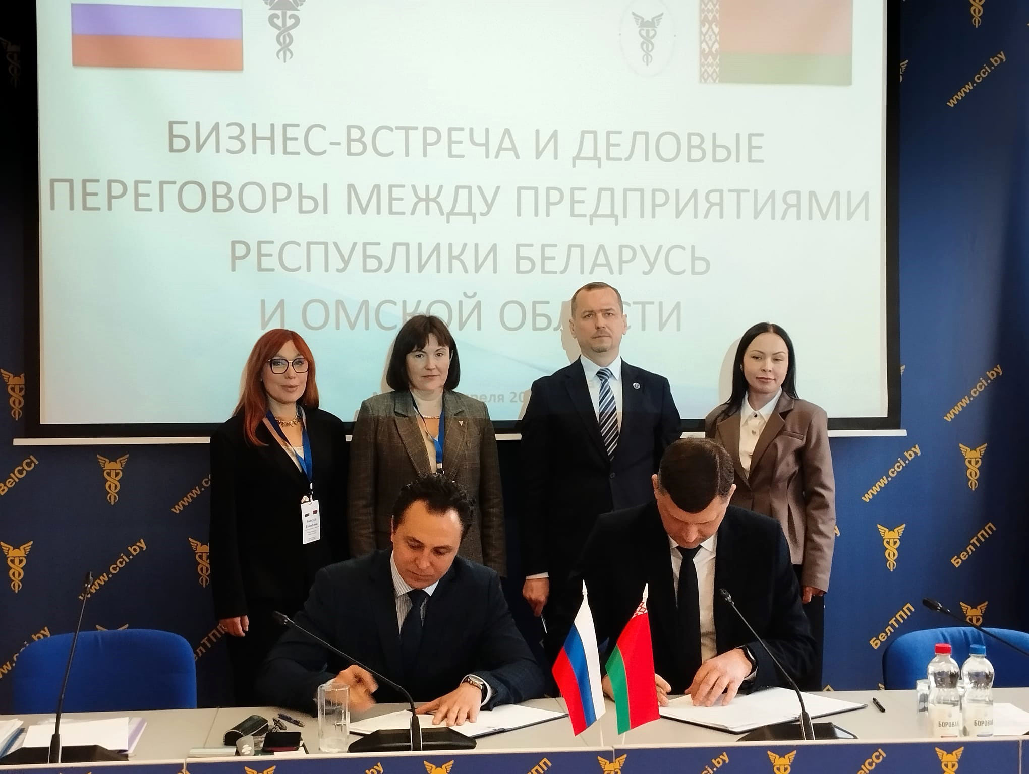 Минск и Омская область расширяют сотрудничество: сумма новых договоренностей составила 36 млн российских рублей Минск и Омская область расширяют сотрудничество: сумма новых договоренностей составила 36 млн российских рублей
