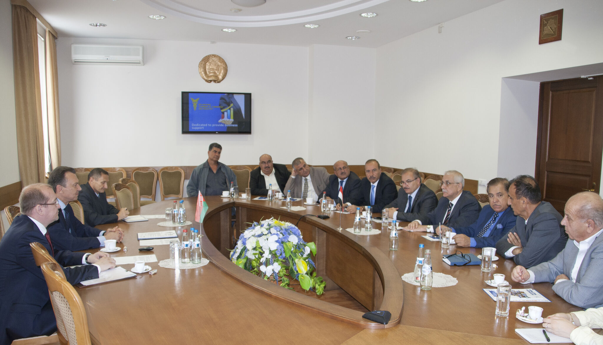 Встреча с делегацией деловых кругов Ирака