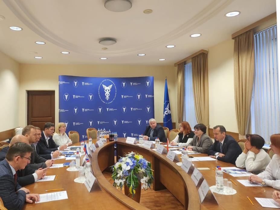 Roundtable discussion and business negotiations with the Ulyanovsk region state authorities and business representatives