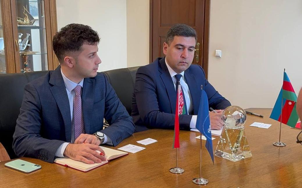 Chairman Mikhael Miatlikov meets with Executive Director of AZPROMO Yusif Abdlullayev