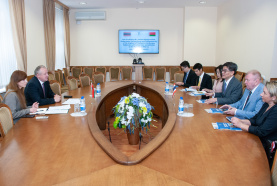 Chairman Mikhael Miatlikov meets Ambassador Extraordinary of Thailand Sasiwat Wongsinsawat