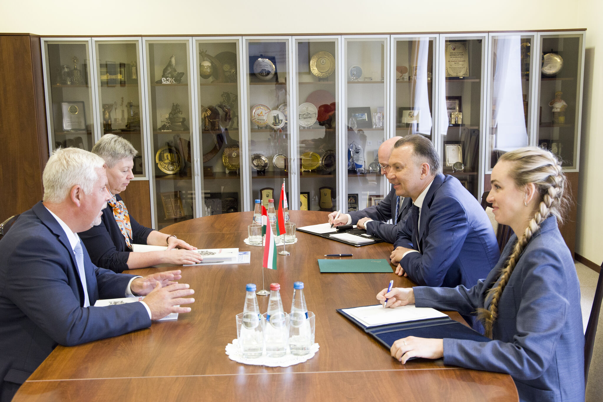 Встреча председателя БелТПП В.Улаховича с Чрезвычайным и Полномочным Послом Венгрии Ж.Чуторой