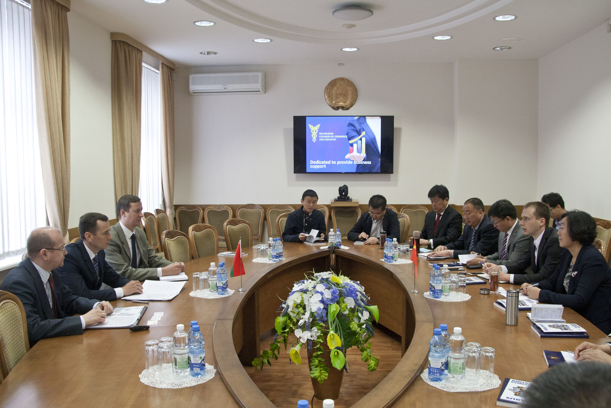 Встреча с делегацией деловых кругов провинции Шэньси (Китай)