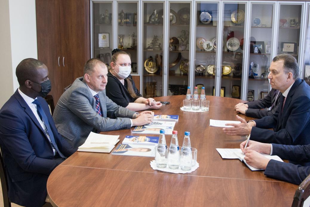 BelCCI Chairman Vladimir Ulakhovich meets CEO of Fri Frans Limited (Ghana) F.Mubarak Yussif BelCCI Chairman Vladimir Ulakhovich meets CEO of Fri Frans Limited (Ghana) F.Mubarak Yussif