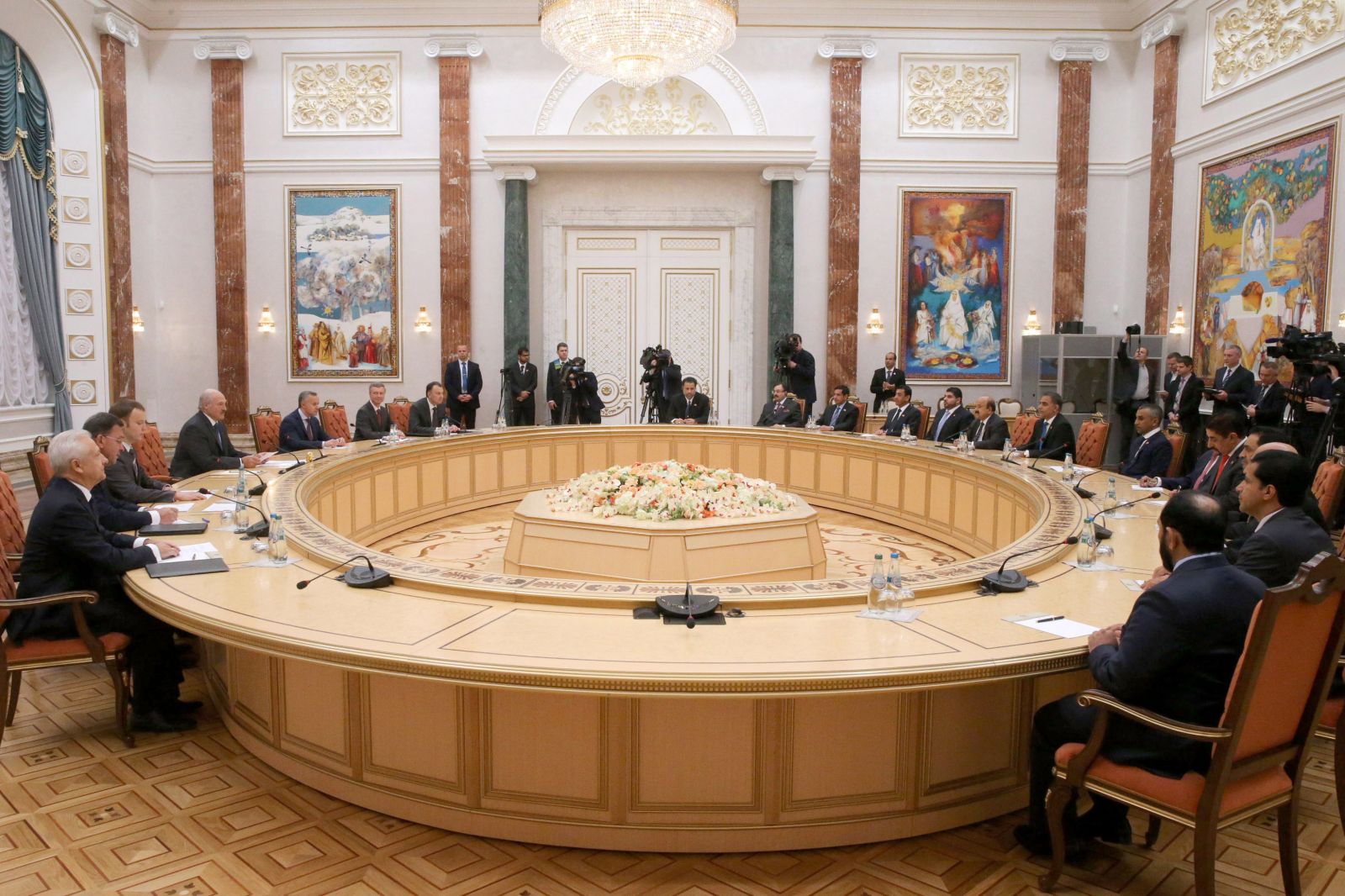 Встреча Президента Республики Беларусь А.Г.Лукашенко с деловыми кругами Омана
