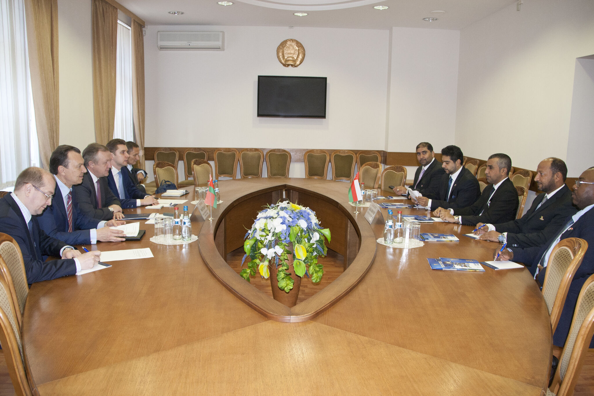 Встреча председателя БелТПП М.Мятликова с председателем ТПП Омана С.Аль-Киюми