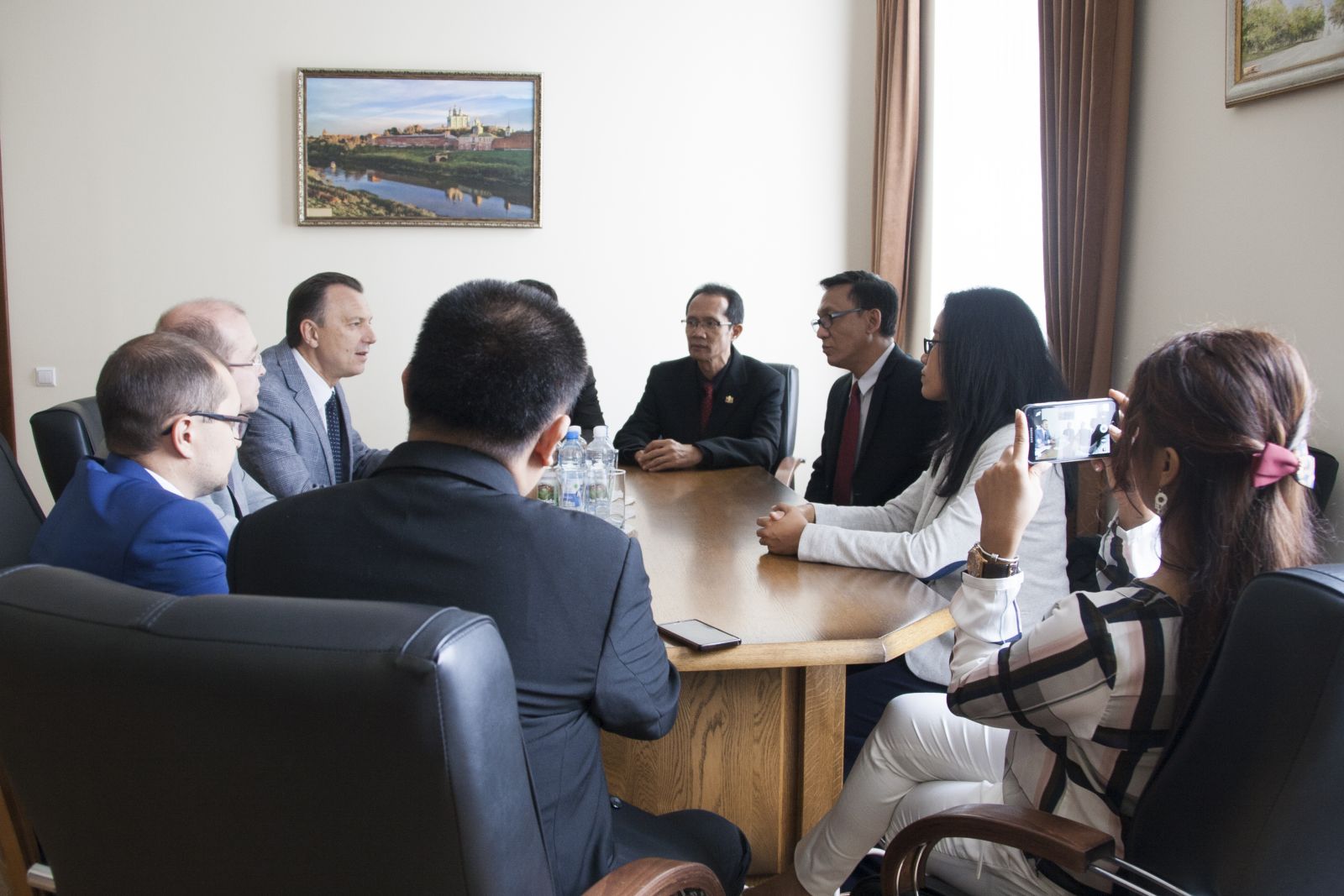 Встреча с делегацией деловых кругов Индонезии