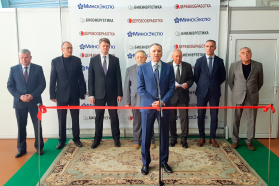 The BelCCI Chairman Vladimir Ulakhovich takes part in the opening of the International Exhibition "WOODWORKING-2021"
