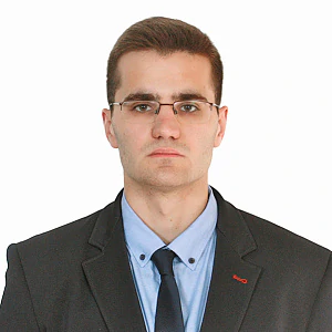 Никита КОМЛИКОВ Никита КОМЛИКОВ